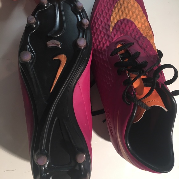 Nike hypervenom cleats - Picture 3 of 5
